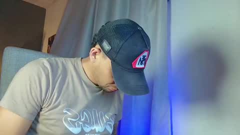 Snapshot of fabi_calde chatting on February 4, 4:15 am fabi online show from February 4, 4:15 am