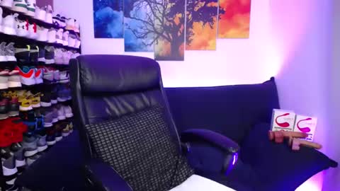 Fabian online show from August 8, 1:37 am