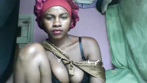 Fabriola9794 online show from April 8, 5:05 pm