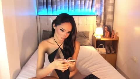 Snapshot of faelore_ chatting on March 5, 7:49 pm faelore online show from March 5, 7:49 pm