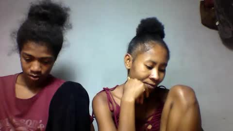 faiqua95 online show from May 11, 4:48 pm