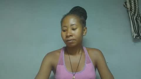 faiqua95 online show from April 4, 7:15 am