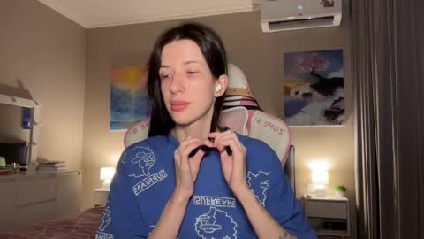 Bloom  online show from October 22, 9:23 am