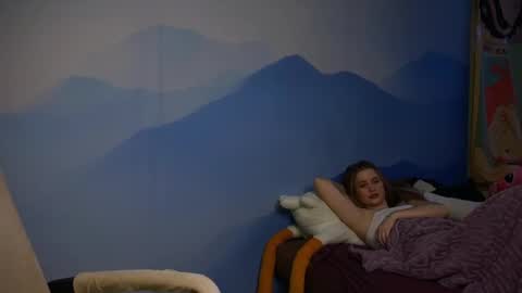 Snapshot of fairyilona chatting on October 18, 8:18 am Ilona online show from October 18, 8:18 am