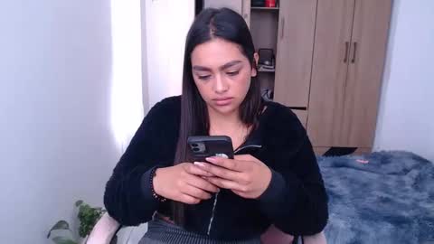 fairylatin online show from March 5, 5:50 pm