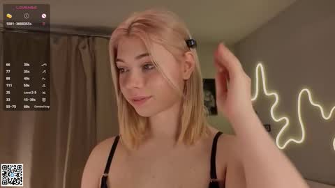 Emilia online show from October 25, 4:24 am