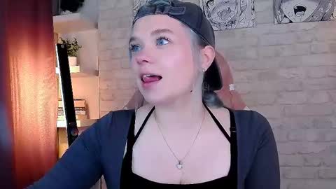 Bella online show from October 10, 1:50 pm