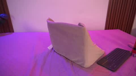 Maddie online show from September 18, 6:23 pm