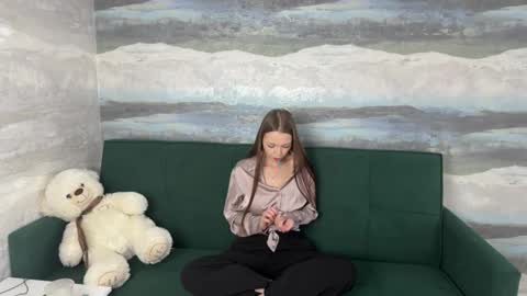 Snapshot of farahmantifel chatting on October 17, 12:53 pm Anna Scovich online show from October 17, 12:53 pm
