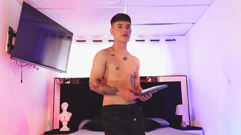 farid_jake_ online show from March 5, 7:06 pm