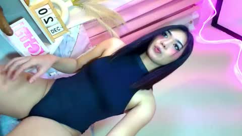 Farrah Zarake online show from December 19, 11:11 pm