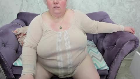 fashiona online show from February 13, 2:56 am