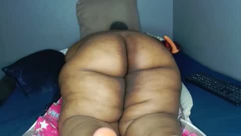 fatafricanqueen online show from March 29, 12:12 am