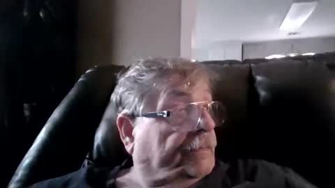 fatdickad online show from April 2, 11:50 am