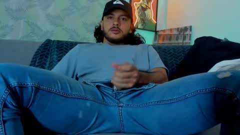 favid95 online show from October 31, 3:34 pm