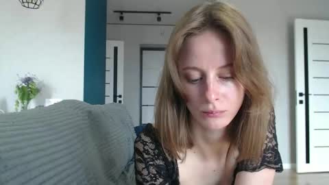 favoriteyour online show from May 14, 4:43 am
