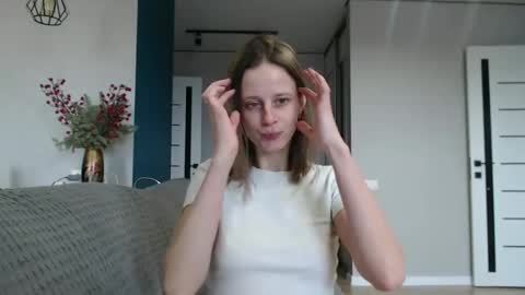 favoriteyour online show from February 15, 11:17 am