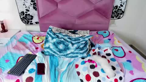 Fayevalentiine online show from December 12, 8:10 pm