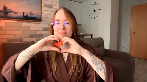 Mary online show from March 28, 5:20 am