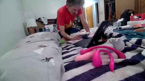 felicitybliss29 online show from April 4, 8:10 am