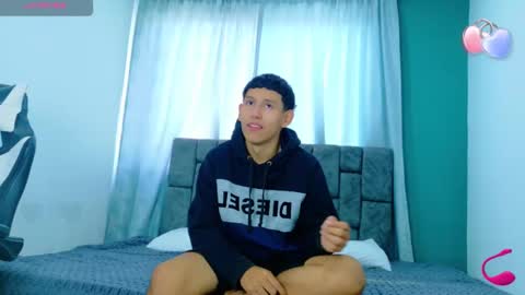 felipehotgonzalez online show from November 18, 1:03 pm