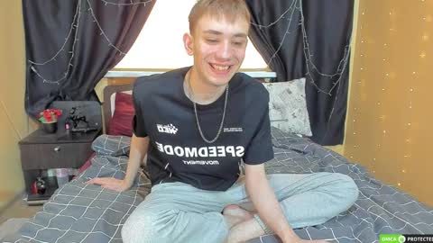 felixcurt online show from May 10, 7:48 am