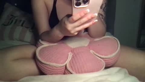     online show from March 1, 3:11 am