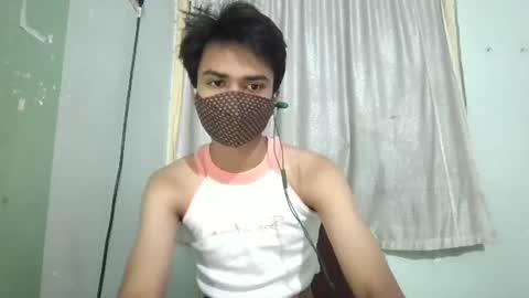 femutwink18 online show from July 17, 10:00 pm