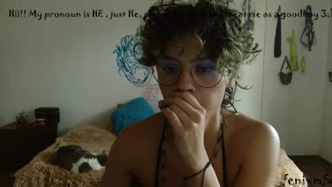 Snapshot of fenixmfx chatting on February 19, 7:26 pm Fenix online show from February 19, 7:26 pm