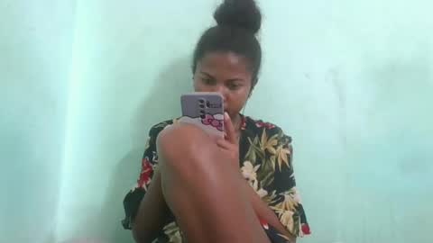 Snapshot of fenou122745 chatting on October 18, 9:57 am fenou122745 online show from October 18, 9:57 am