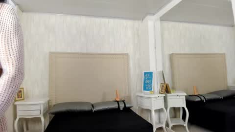 Fernanda  online show from May 6, 9:32 pm