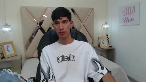 FER PHOENIX online show from March 9, 3:54 am