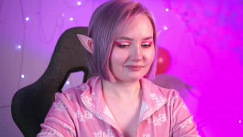 Rey online show from February 14, 11:42 am