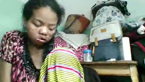 Snapshot of fetranialdy chatting on October 1, 9:19 am fetranialdy online show from October 1, 9:19 am