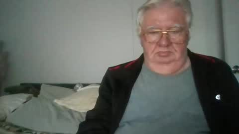 fewxtrapounds985 online show from September 27, 4:05 pm