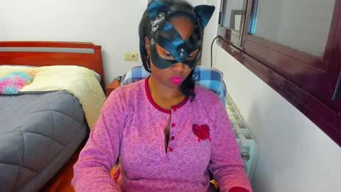 FEXIBLEBODY followe  guys  in  chaturbatehello b online show from December 24, 11:17 am