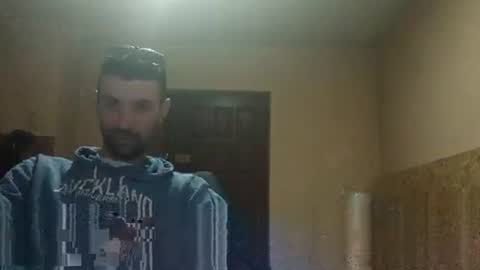 Snapshot of fffjj021 chatting on March 12, 9:24 pm Raised in 90s online show from March 12, 9:24 pm