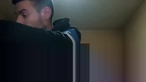 Snapshot of fffjj021 chatting on December 19, 12:56 am Raised in 90s online show from December 19, 12:56 am