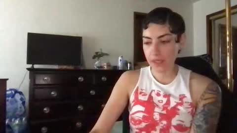 fgsammie online show from October 18, 10:25 pm