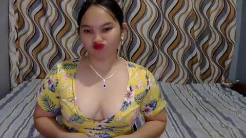 fhwilloughbyxx online show from February 10, 8:45 pm