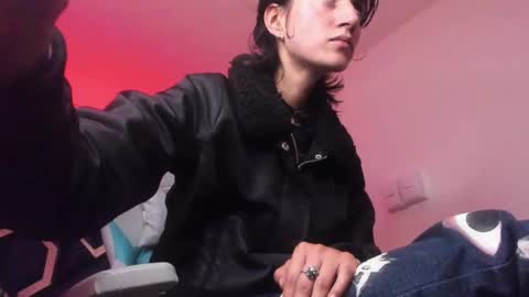 Snapshot of fieramadame chatting on March 2, 7:02 pm online show from March 2, 7:02 pm