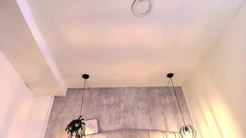   online show from November 5, 11:56 am