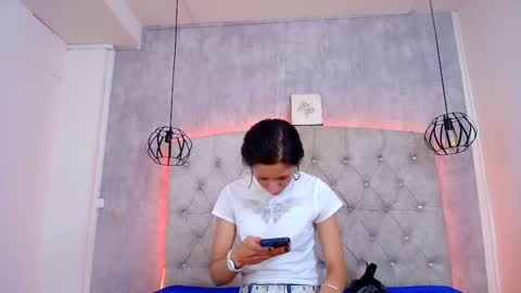 Snapshot of fieramadame chatting on September 9, 1:33 pm online show from September 9, 1:33 pm