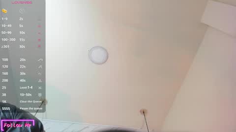   online show from March 3, 11:50 am