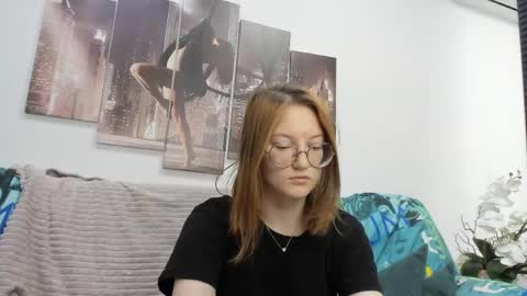 Mary online show from May 8, 3:34 am
