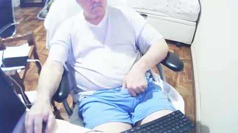 filhober online show from January 18, 2:47 am