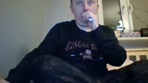 filipek757 online show from December 28, 8:47 pm