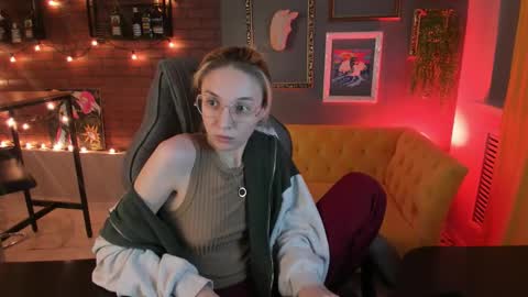 Snapshot of filipinaadams chatting on September 8, 8:19 pm cap and Lana online show from September 8, 8:19 pm