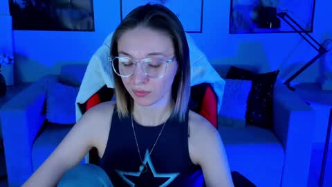 Snapshot of filipinaadams chatting on January 16, 1:58 pm cap and Lana online show from January 16, 1:58 pm