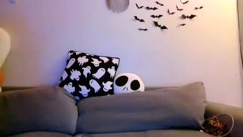 MilfnDaddy online show from September 12, 4:14 am